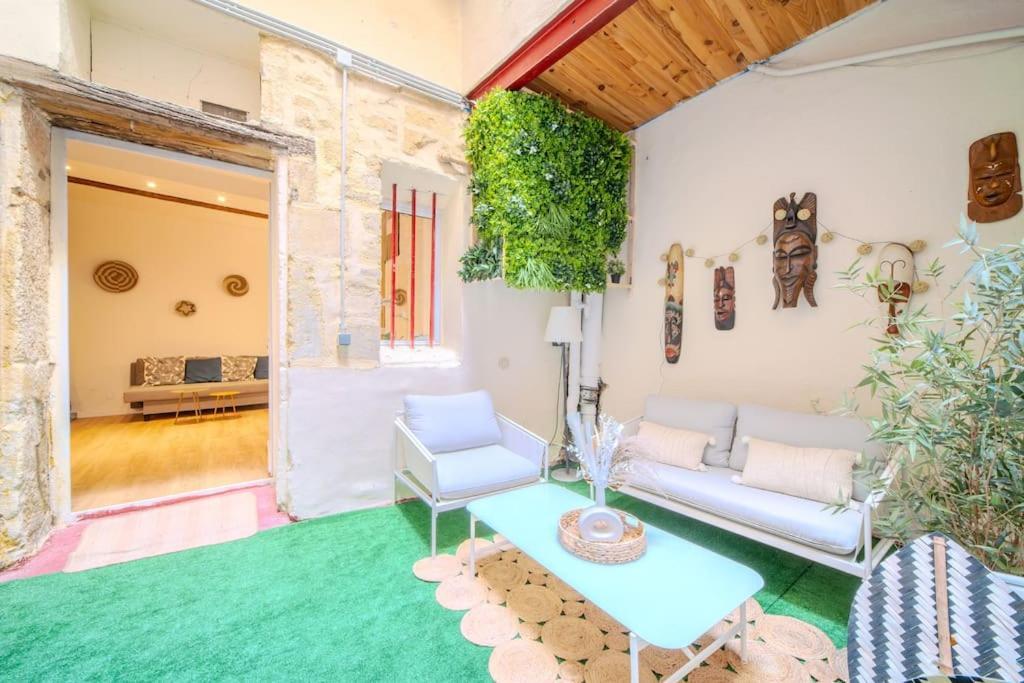 La Suite Eximia Avec Patio - Parking Souterrain Inclus - Centre Historique Montpellier Eksteriør bilde